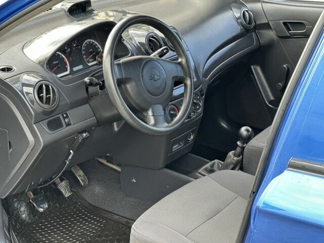 Синий Шевроле Авео, объемом двигателя 1.5 л и пробегом 219 тыс. км за 3650 $, фото 6 на Automoto.ua