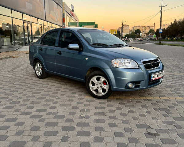 Синій Шевроле Авео, об'ємом двигуна 1.5 л та пробігом 266 тис. км за 3500 $, фото 3 на Automoto.ua