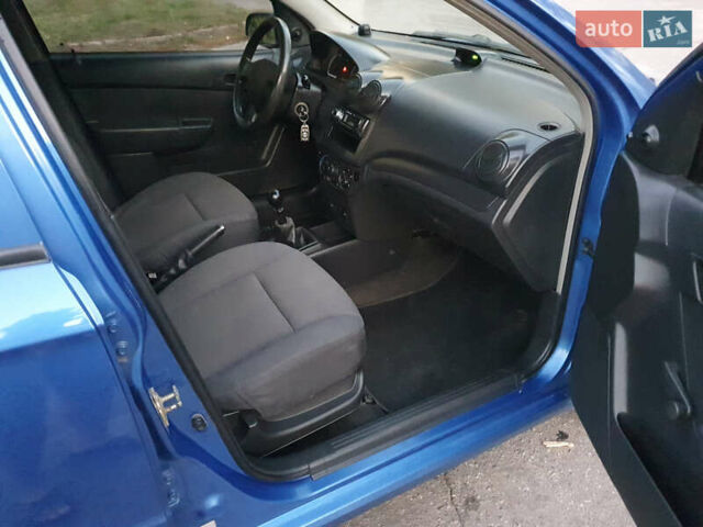 Синий Шевроле Авео, объемом двигателя 1.5 л и пробегом 252 тыс. км за 3550 $, фото 14 на Automoto.ua