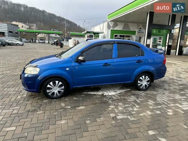 Синий Шевроле Авео, объемом двигателя 1.5 л и пробегом 206 тыс. км за 2800 $, фото 4 на Automoto.ua