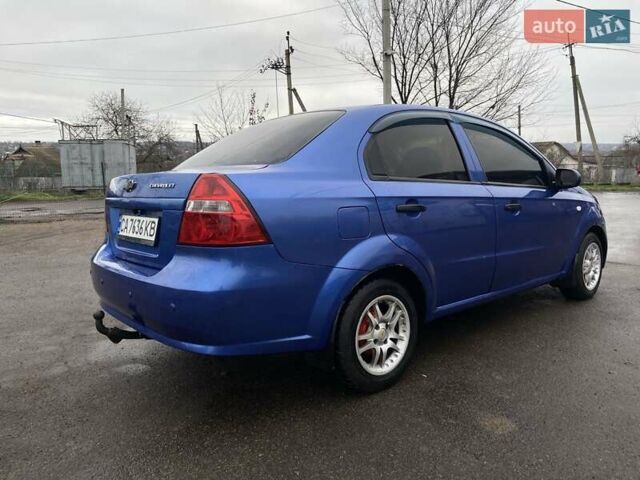 Синий Шевроле Авео, объемом двигателя 1.5 л и пробегом 330 тыс. км за 3300 $, фото 1 на Automoto.ua