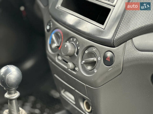 Синий Шевроле Авео, объемом двигателя 1.5 л и пробегом 219 тыс. км за 3550 $, фото 11 на Automoto.ua