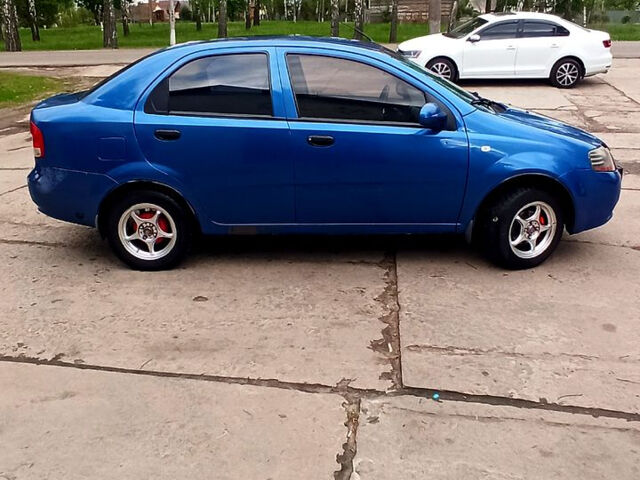 Синий Шевроле Авео, объемом двигателя 1.5 л и пробегом 211 тыс. км за 1400 $, фото 4 на Automoto.ua