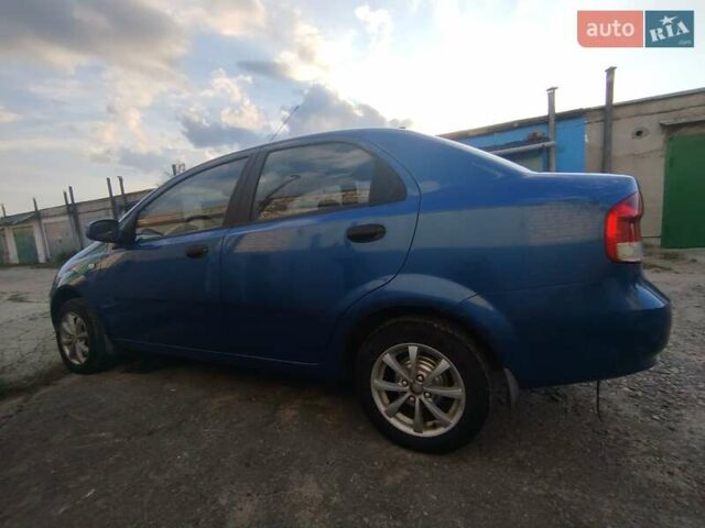 Синий Шевроле Авео, объемом двигателя 1.5 л и пробегом 188 тыс. км за 3800 $, фото 1 на Automoto.ua