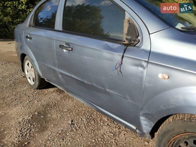Синий Шевроле Авео, объемом двигателя 1.5 л и пробегом 130 тыс. км за 1950 $, фото 5 на Automoto.ua