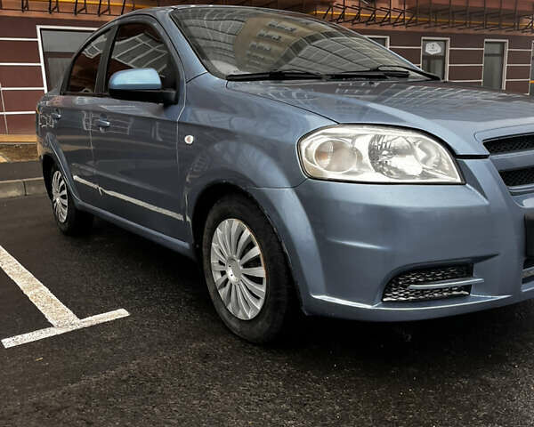 Синий Шевроле Авео, объемом двигателя 1.6 л и пробегом 200 тыс. км за 3500 $, фото 6 на Automoto.ua