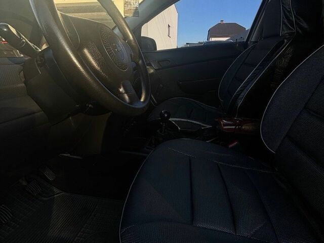 Синій Шевроле Авео, об'ємом двигуна 1.5 л та пробігом 114 тис. км за 4000 $, фото 4 на Automoto.ua