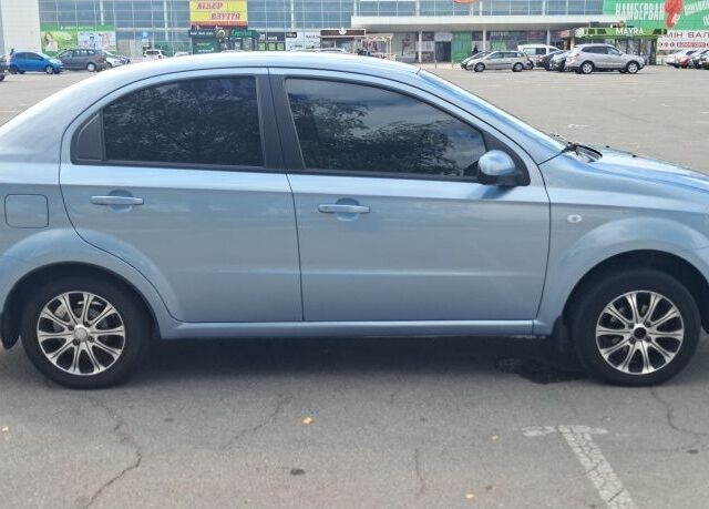 Синий Шевроле Авео, объемом двигателя 1.6 л и пробегом 150 тыс. км за 4250 $, фото 7 на Automoto.ua