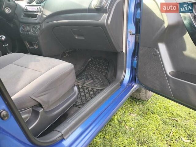 Синий Шевроле Авео, объемом двигателя 1.5 л и пробегом 279 тыс. км за 3500 $, фото 25 на Automoto.ua