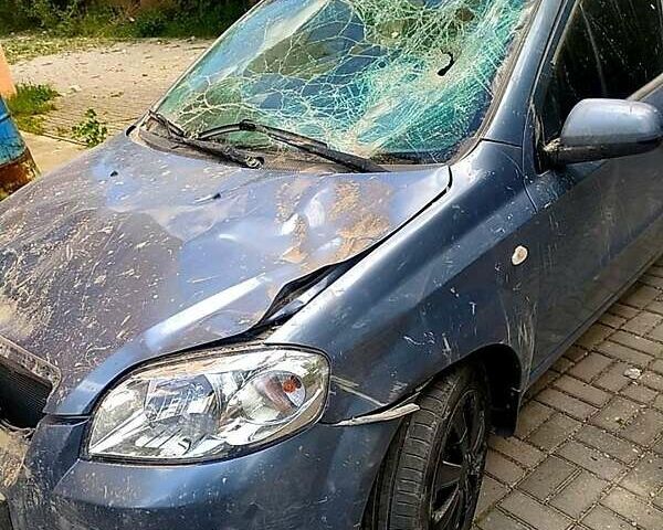 Синій Шевроле Авео, об'ємом двигуна 1.5 л та пробігом 233 тис. км за 2000 $, фото 1 на Automoto.ua