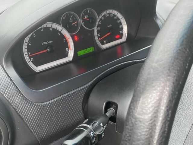 Синий Шевроле Авео, объемом двигателя 1.5 л и пробегом 140 тыс. км за 4400 $, фото 4 на Automoto.ua