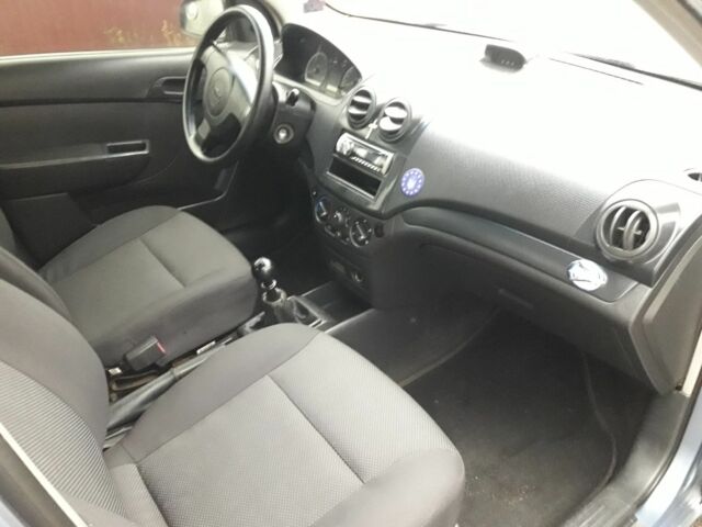 Синий Шевроле Авео, объемом двигателя 1.5 л и пробегом 195 тыс. км за 3499 $, фото 7 на Automoto.ua