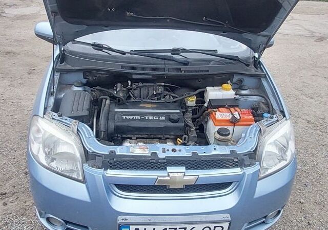 Синий Шевроле Авео, объемом двигателя 1.6 л и пробегом 114 тыс. км за 3100 $, фото 6 на Automoto.ua