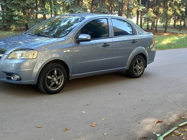 Синий Шевроле Авео, объемом двигателя 1.5 л и пробегом 159 тыс. км за 4700 $, фото 3 на Automoto.ua
