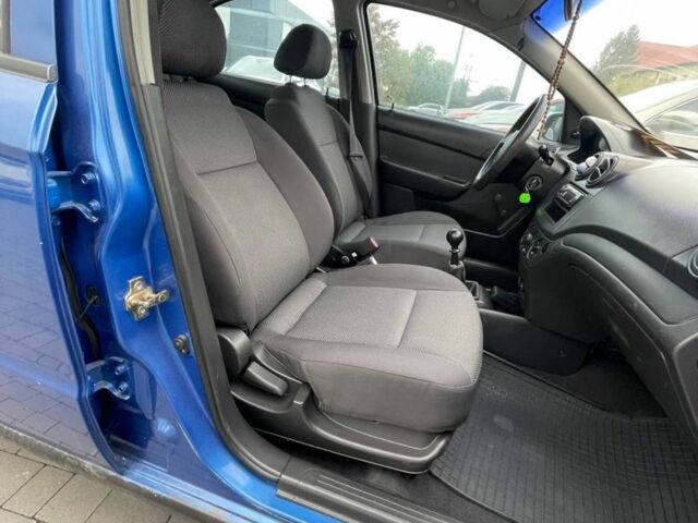 Синий Шевроле Авео, объемом двигателя 1.5 л и пробегом 380 тыс. км за 2300 $, фото 14 на Automoto.ua