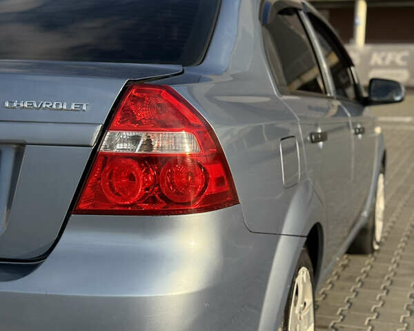 Синій Шевроле Авео, об'ємом двигуна 1.5 л та пробігом 290 тис. км за 3700 $, фото 9 на Automoto.ua