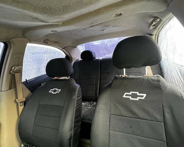 Синий Шевроле Авео, объемом двигателя 1.6 л и пробегом 167 тыс. км за 1500 $, фото 4 на Automoto.ua