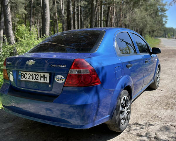 Синий Шевроле Авео, объемом двигателя 1.5 л и пробегом 310 тыс. км за 3200 $, фото 3 на Automoto.ua