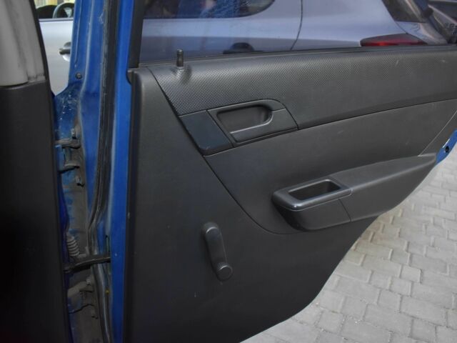 Синій Шевроле Авео, об'ємом двигуна 1.5 л та пробігом 250 тис. км за 3500 $, фото 14 на Automoto.ua