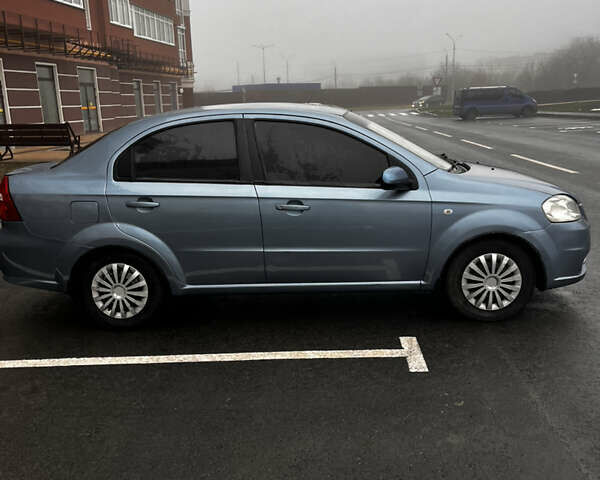 Синий Шевроле Авео, объемом двигателя 1.6 л и пробегом 200 тыс. км за 3500 $, фото 5 на Automoto.ua