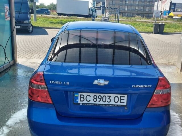 Синий Шевроле Авео, объемом двигателя 1.5 л и пробегом 250 тыс. км за 2800 $, фото 3 на Automoto.ua
