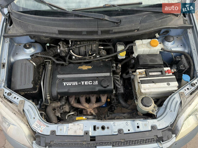 Синий Шевроле Авео, объемом двигателя 1.6 л и пробегом 186 тыс. км за 3500 $, фото 9 на Automoto.ua