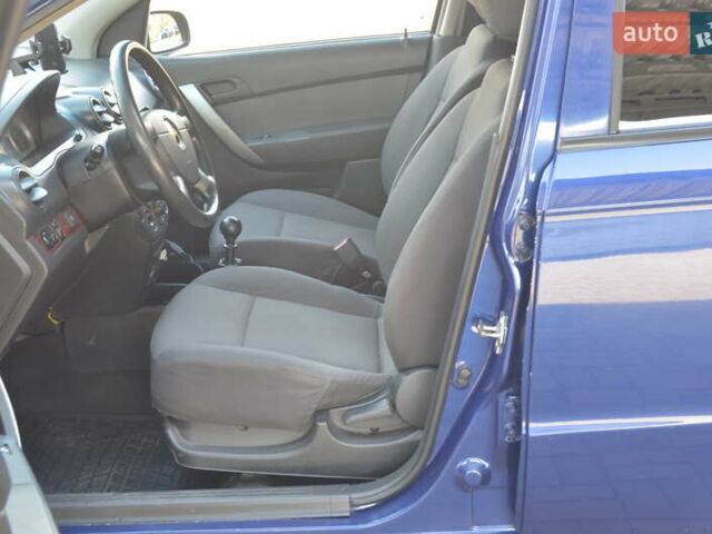 Шевроле Авео 2007 в Хмельницком на Automoto.ua Синий Шевроле Авео, объемом двигателя 1.5 л и пробегом 214 тыс. км за 3850 $, фото 11 на Automoto.ua