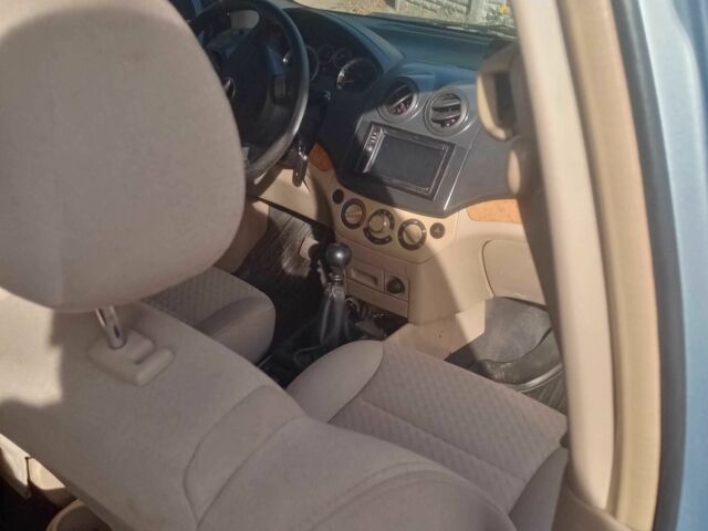 Синий Шевроле Авео, объемом двигателя 1.6 л и пробегом 186 тыс. км за 4700 $, фото 5 на Automoto.ua