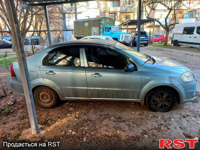 Синий Шевроле Авео, объемом двигателя 1.6 л и пробегом 320 тыс. км за 2700 $, фото 3 на Automoto.ua