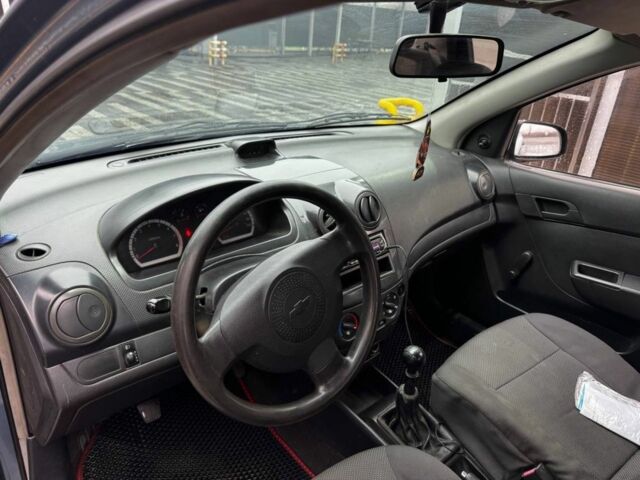 Синий Шевроле Авео, объемом двигателя 1.5 л и пробегом 222 тыс. км за 1999 $, фото 2 на Automoto.ua