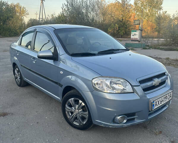 Синий Шевроле Авео, объемом двигателя 1.6 л и пробегом 190 тыс. км за 3800 $, фото 2 на Automoto.ua