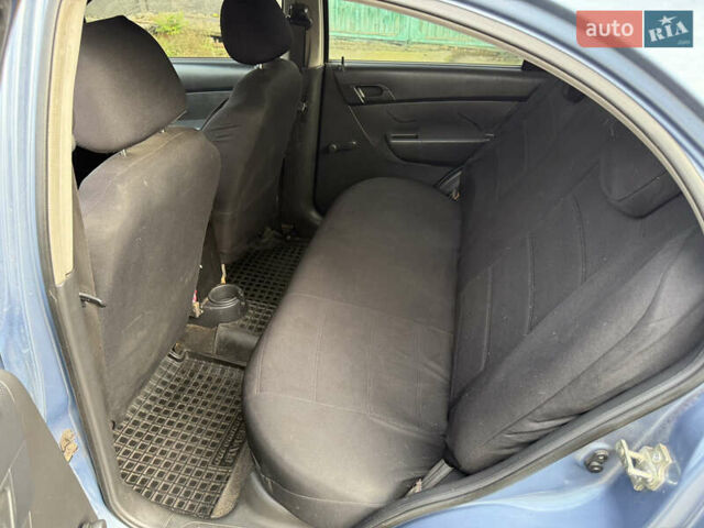 Синій Шевроле Авео, об'ємом двигуна 1.5 л та пробігом 158 тис. км за 4200 $, фото 8 на Automoto.ua