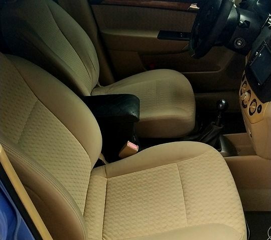 Синий Шевроле Авео, объемом двигателя 1.6 л и пробегом 181 тыс. км за 3400 $, фото 2 на Automoto.ua