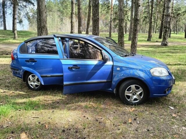 Синий Шевроле Авео, объемом двигателя 0.15 л и пробегом 230 тыс. км за 4100 $, фото 1 на Automoto.ua