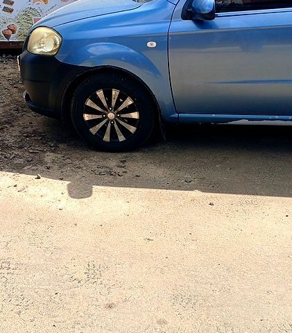 Синий Шевроле Авео, объемом двигателя 1.5 л и пробегом 340 тыс. км за 3200 $, фото 1 на Automoto.ua