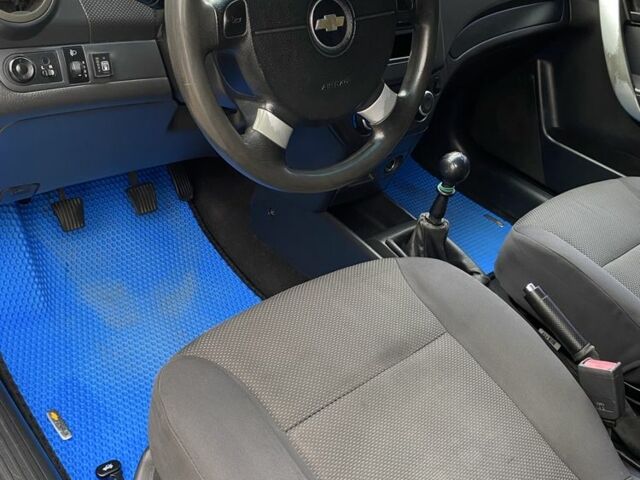Синій Шевроле Авео, об'ємом двигуна 1.5 л та пробігом 200 тис. км за 3900 $, фото 5 на Automoto.ua