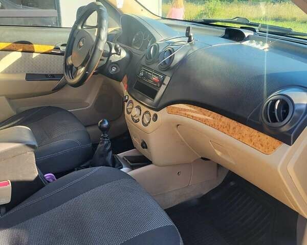 Синий Шевроле Авео, объемом двигателя 1.6 л и пробегом 234 тыс. км за 3500 $, фото 6 на Automoto.ua