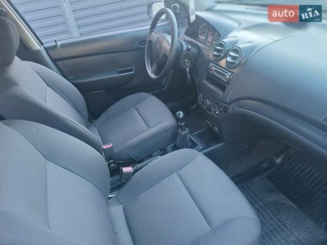 Синий Шевроле Авео, объемом двигателя 1.5 л и пробегом 255 тыс. км за 2950 $, фото 9 на Automoto.ua
