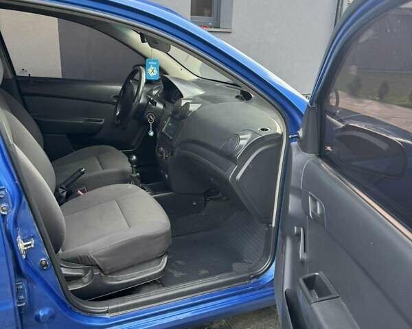 Синий Шевроле Авео, объемом двигателя 1.5 л и пробегом 178 тыс. км за 2800 $, фото 9 на Automoto.ua
