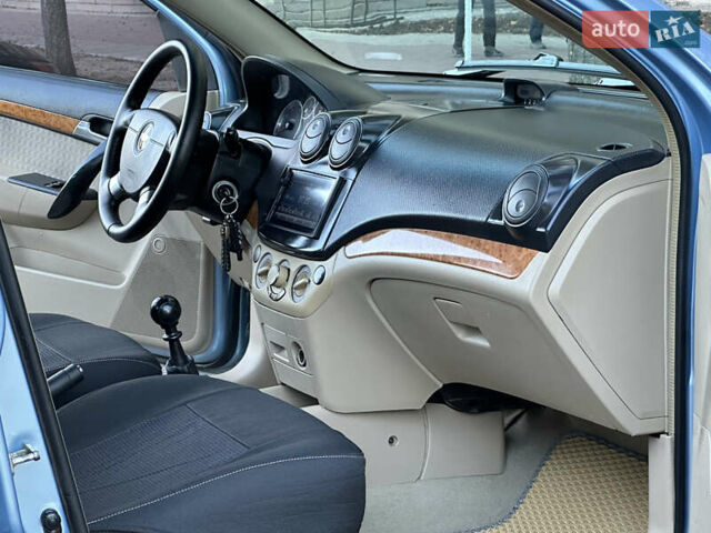 Синий Шевроле Авео, объемом двигателя 1.6 л и пробегом 165 тыс. км за 4199 $, фото 28 на Automoto.ua
