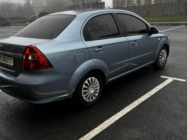 Синий Шевроле Авео, объемом двигателя 1.6 л и пробегом 200 тыс. км за 3500 $, фото 6 на Automoto.ua