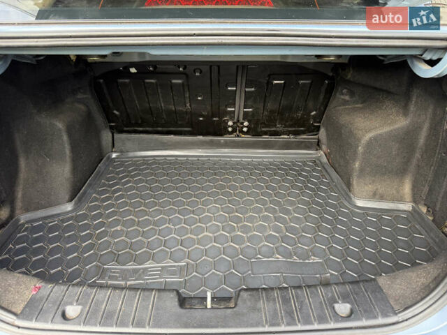 Синій Шевроле Авео, об'ємом двигуна 1.5 л та пробігом 158 тис. км за 4200 $, фото 9 на Automoto.ua