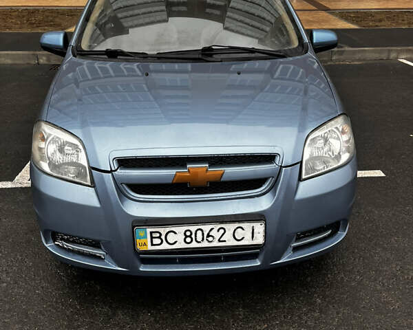 Синий Шевроле Авео, объемом двигателя 1.6 л и пробегом 200 тыс. км за 3500 $, фото 1 на Automoto.ua