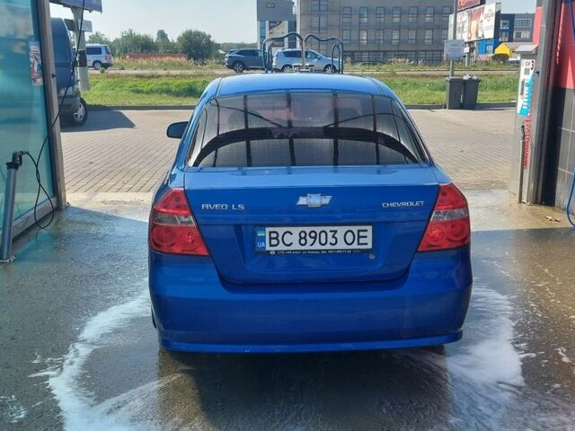 Синий Шевроле Авео, объемом двигателя 1.5 л и пробегом 250 тыс. км за 2800 $, фото 6 на Automoto.ua