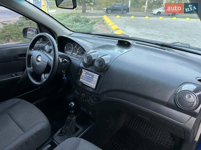 Синий Шевроле Авео, объемом двигателя 1.5 л и пробегом 300 тыс. км за 3499 $, фото 16 на Automoto.ua