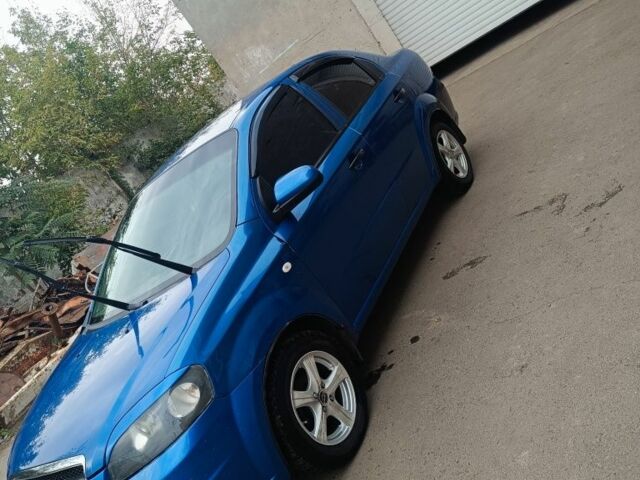 Синій Шевроле Авео, об'ємом двигуна 1.5 л та пробігом 300 тис. км за 2500 $, фото 2 на Automoto.ua