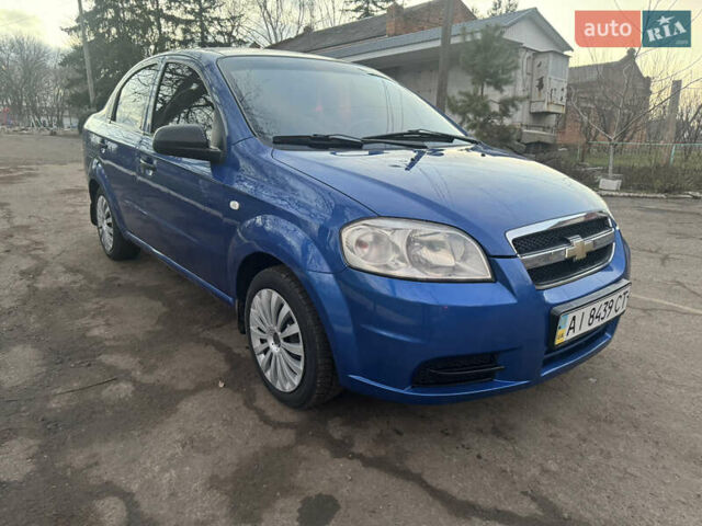 Синий Шевроле Авео, объемом двигателя 1.5 л и пробегом 220 тыс. км за 3400 $, фото 1 на Automoto.ua