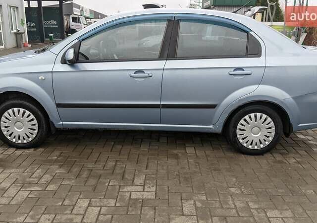 Синий Шевроле Авео, объемом двигателя 1.6 л и пробегом 234 тыс. км за 3500 $, фото 11 на Automoto.ua