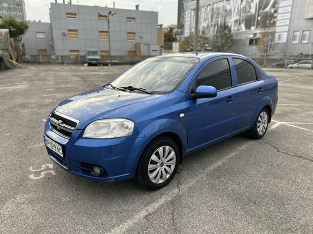 Синий Шевроле Авео, объемом двигателя 1.5 л и пробегом 319 тыс. км за 3999 $, фото 1 на Automoto.ua