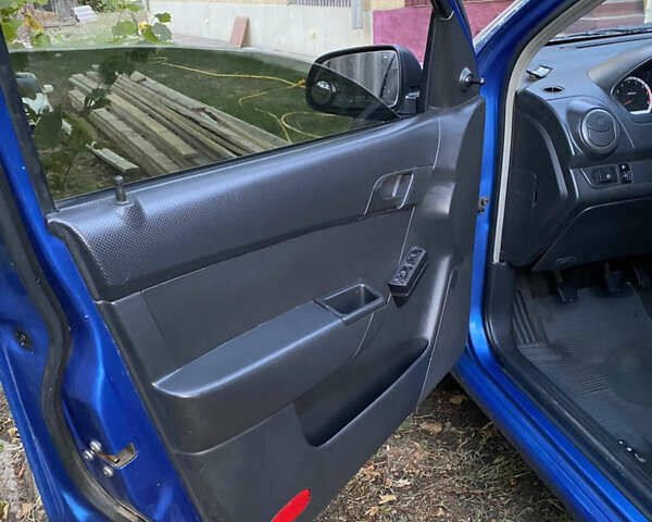 Синий Шевроле Авео, объемом двигателя 1.5 л и пробегом 230 тыс. км за 2999 $, фото 26 на Automoto.ua